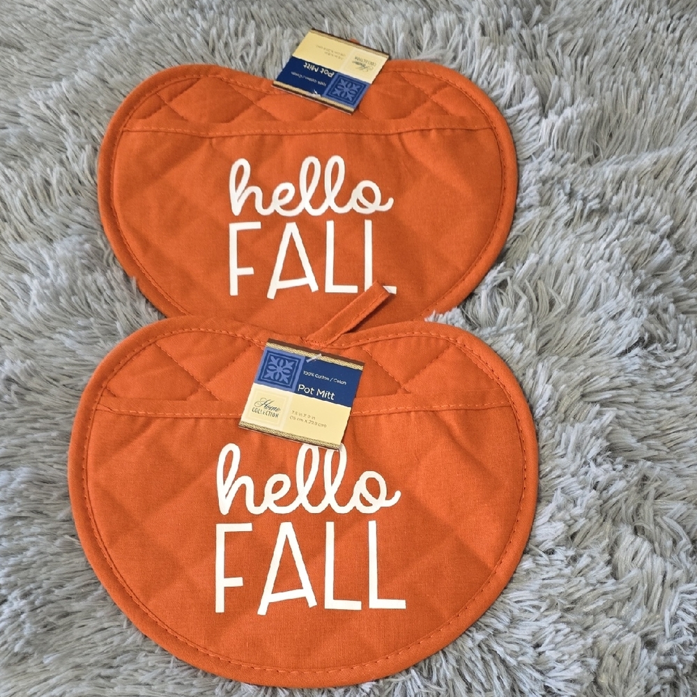 🆕️ Home Collection Orange Pot Mitts